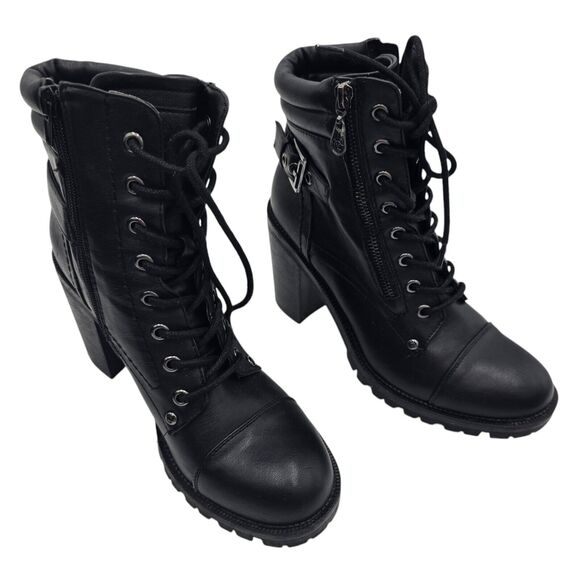 Guess Jaydyn Boots 8.5M Black Faux Leather Lug Sole Combat Goth Grunge Vampire - Picture 1 of 16